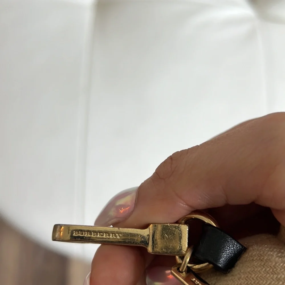 Burberry bear keychain - Picture 4 of 4